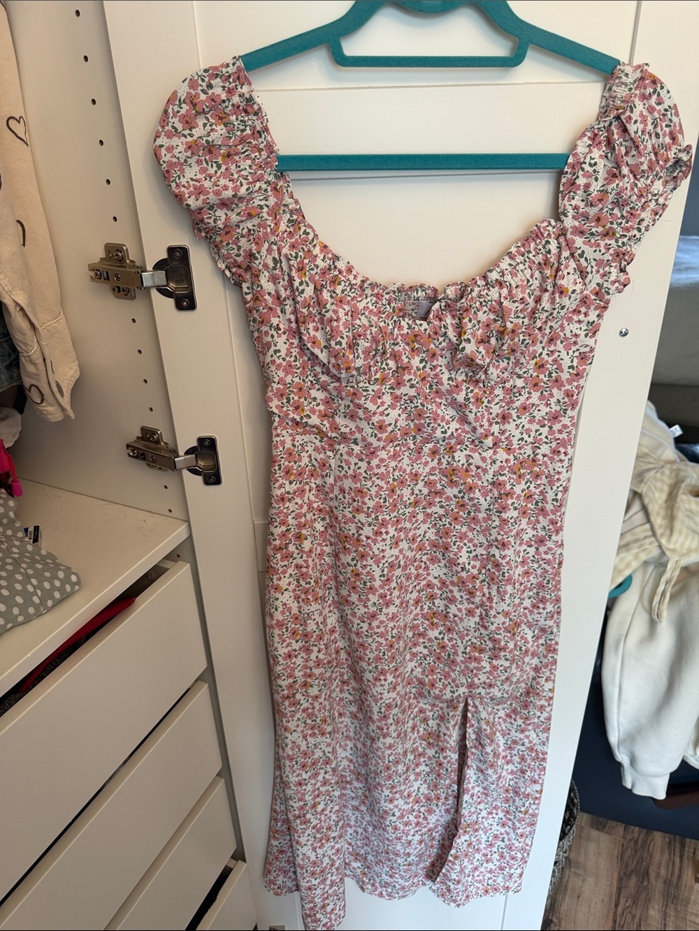 Petal & Pup Pink Floral Puff-Sleeve Midi Dress
